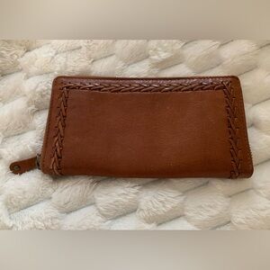 Elegant Brown Leather Women's Continental Wallet